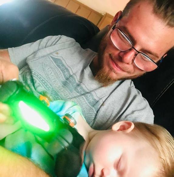 Meet your Posher, Chris - Picture 1 of 1